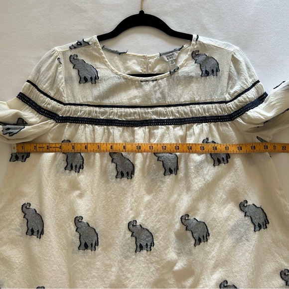 Crown & Ivy - Elephant Print Blouse - Soft 100% Cotton - Women’s Size M - Picture 10 of 11